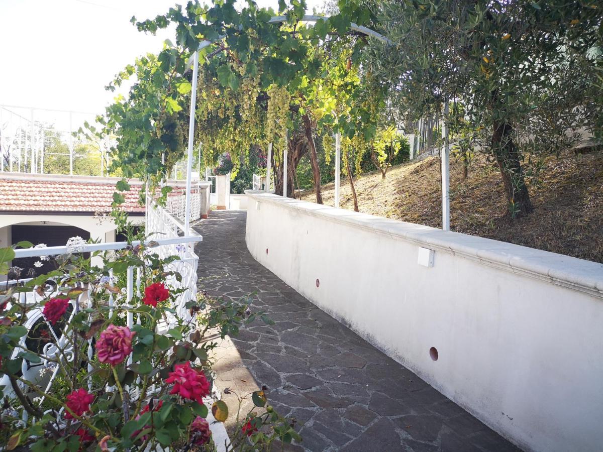 Villa Margherita ซานโจวานนี เตอาติโน ภายนอก รูปภาพ